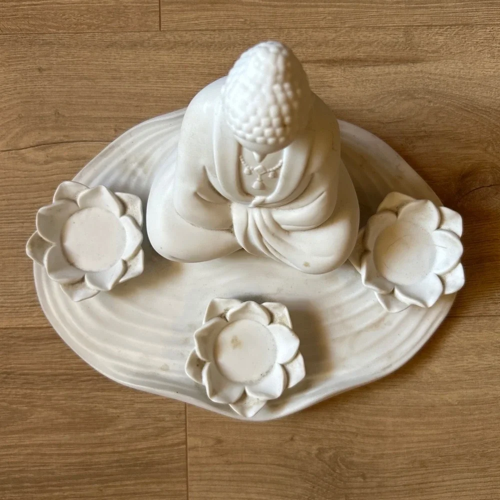 PartyLite White Bisque Porcelain Buddha Garden Lotus Votive Candle Holder P91104